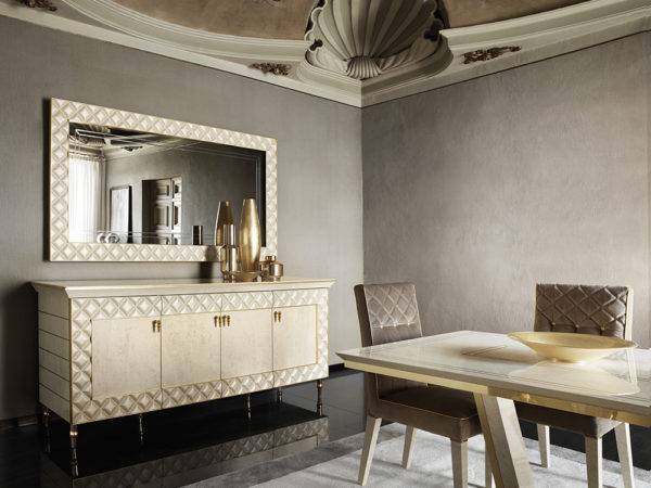 հյուրասենյակային հավաքածուծու, հույրասենյակի հայելի , կոմոդ, աթոռ-սեղան, էլէգանտ հուրասենյակային հավաքածու