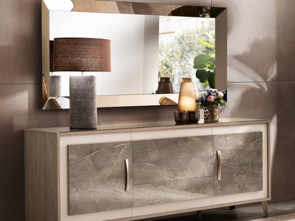 Պաստելային երանգի կոմոդ հյուրասենյակի համար մարմարյա մակերեսով